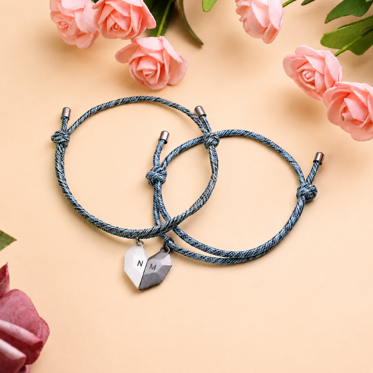 Gepersonaliseerde magnetische hartketting met 2 initialen – bijpassende kettingen voor koppels als symbool van jullie liefde