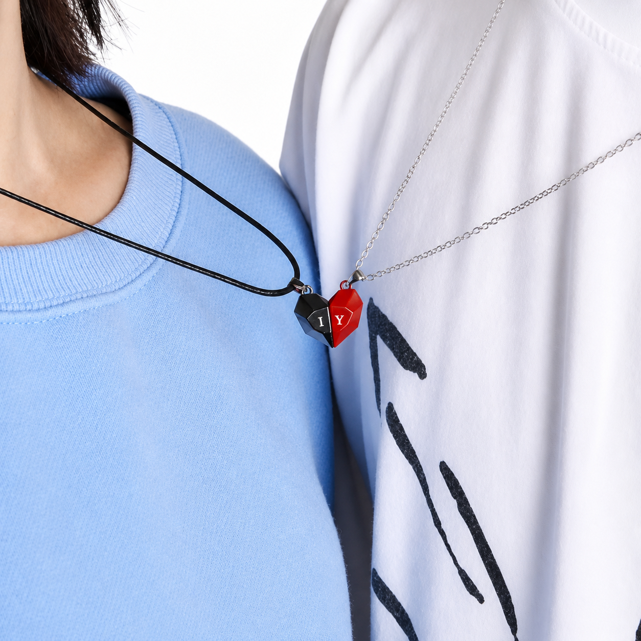 Gepersonaliseerde magnetische hartketting met 2 initialen – bijpassende kettingen voor koppels als symbool van jullie liefde
